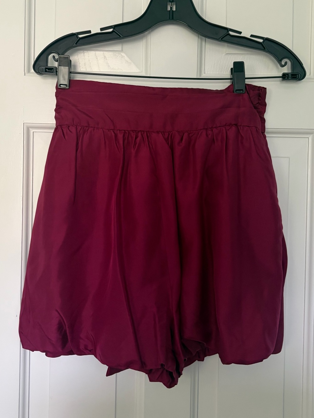 100% Silk High-Waist Bubble Shorts in Berry VINTAGE NEVER BEEN WORN
